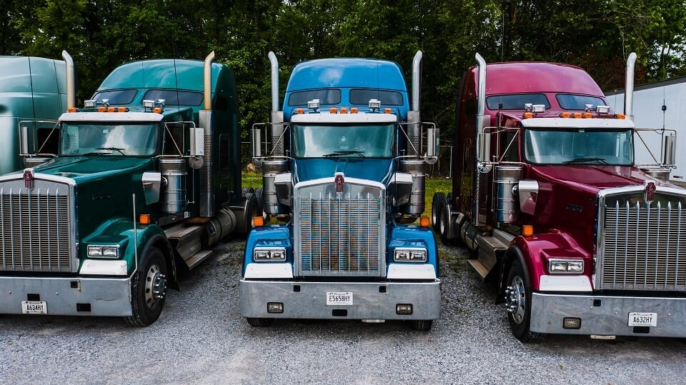 New Truck Driver&#39;s Guide to Buying a Used Semi-Trailer - Robertson Truck Sales